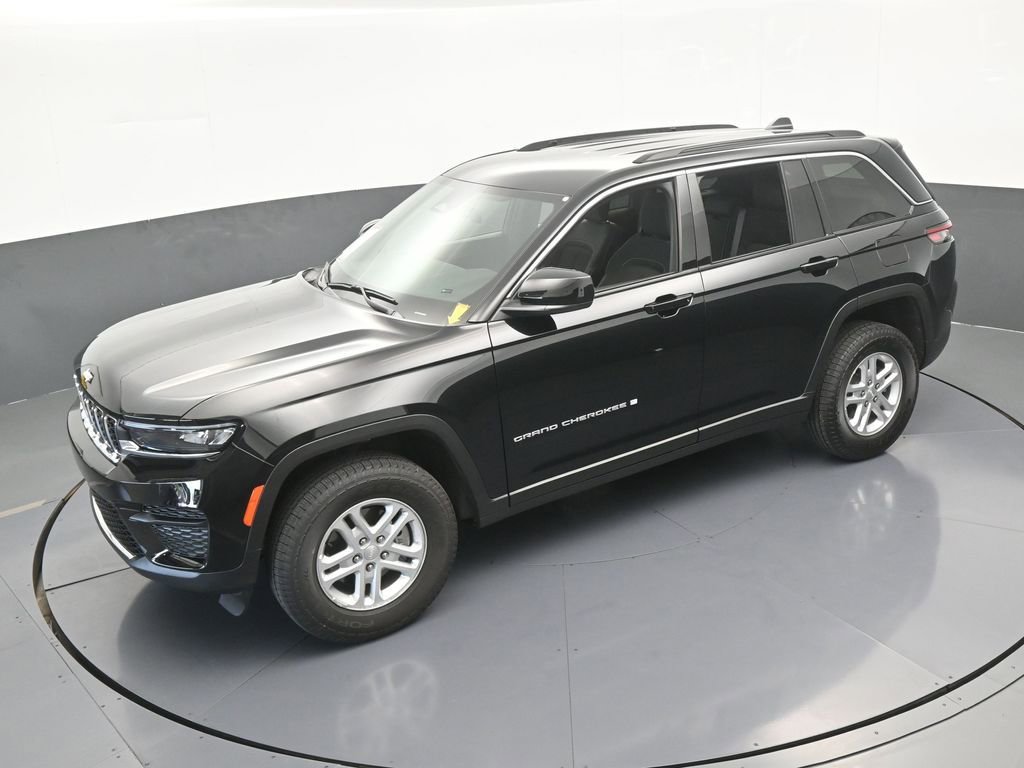 Used 2025 Jeep Grand Cherokee Laredo image 44