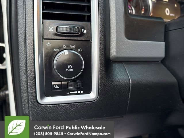 Used 2018 RAM 3500 Big Horn image 16