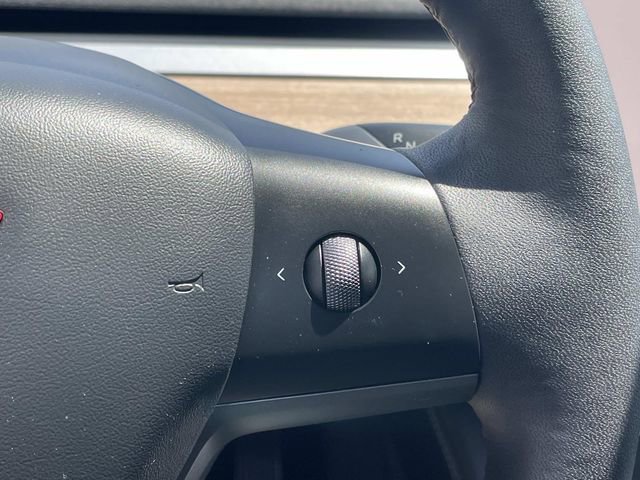 Used 2022 Tesla Model 3 Long Range AWD/4WD image 9