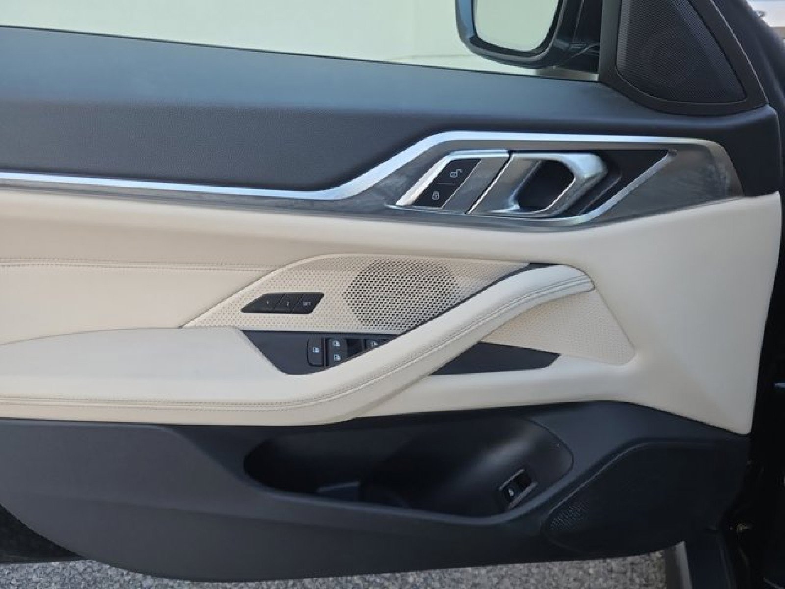 Used 2023 BMW i4 eDrive35 w/ Premium Package image 22