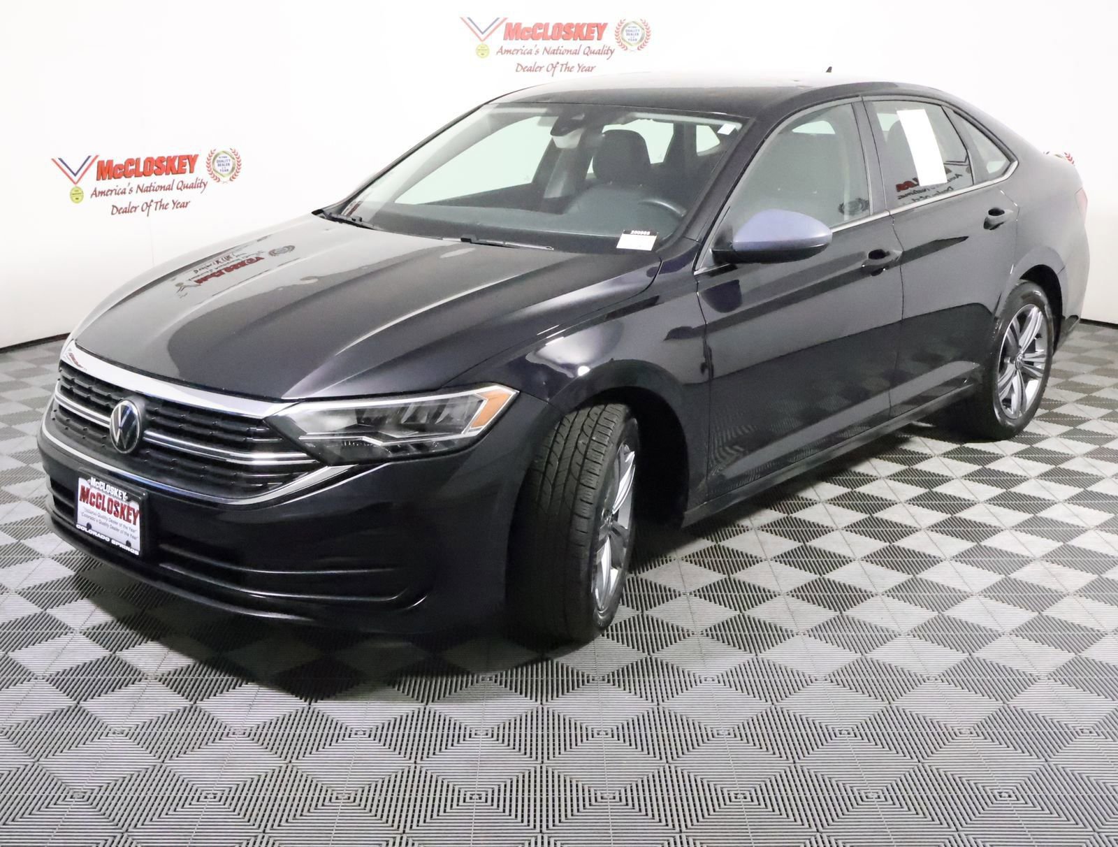 Used 2024 Volkswagen Jetta SE image 19