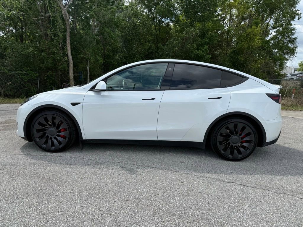 Used 2022 Tesla Model Y Performance image 15
