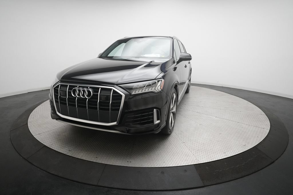 Used 2020 Audi Q7 3.0T Prestige w/ Prestige Package AWD/4WD image 12