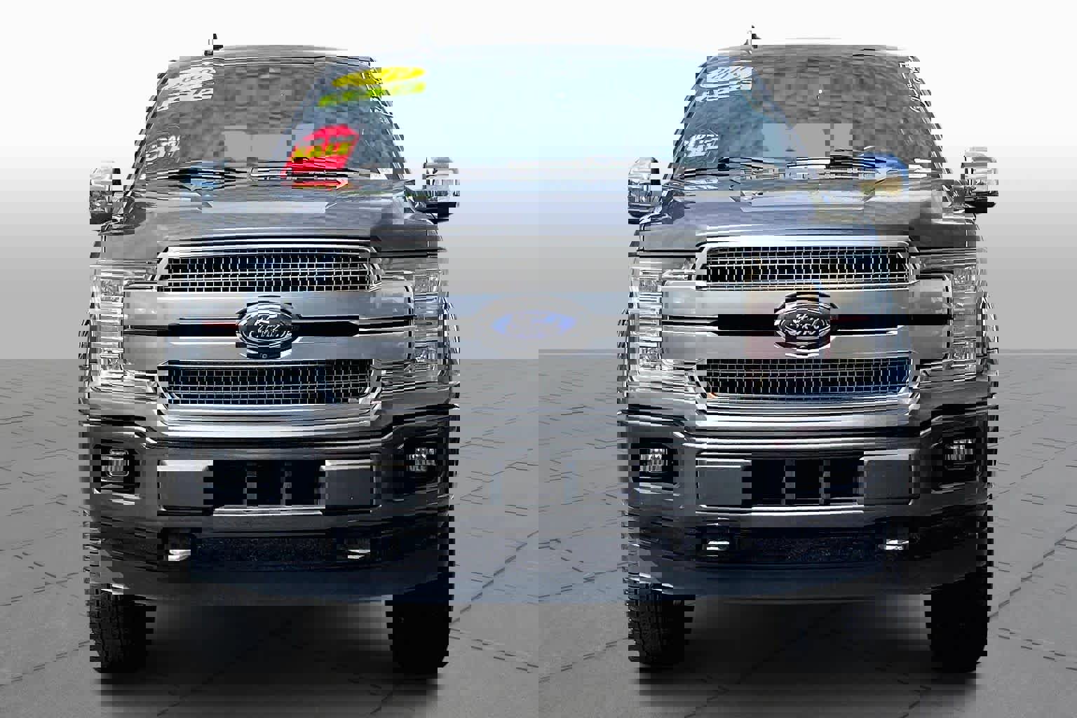 Used 2019 Ford F150 Platinum w/ Equipment Group 701A Luxury image 4