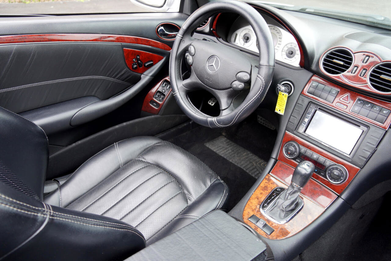 Used 2006 Mercedes-Benz CLK 55 AMG Cabriolet image 19