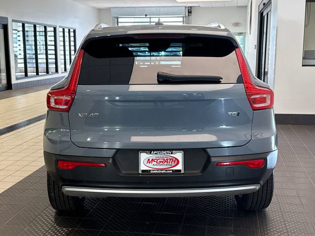 Used 2020 Volvo XC40 T5 Momentum AWD/4WD image 5