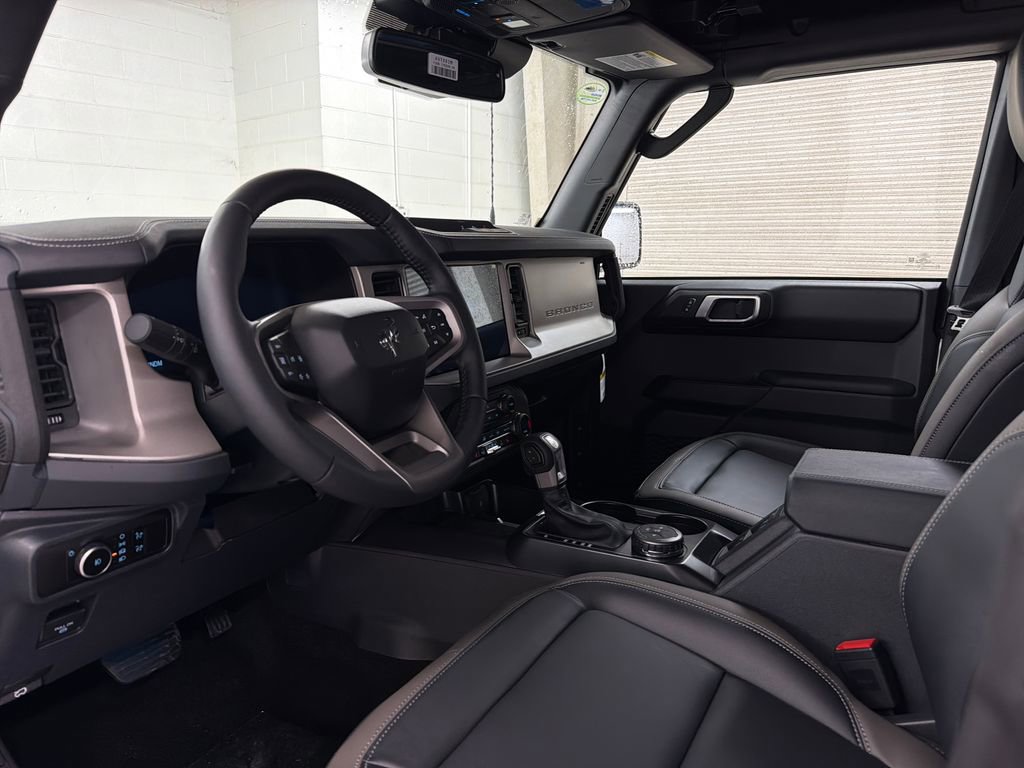 New 2026 Ford Bronco Outer Banks AWD/4WD image 6