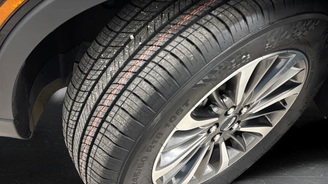 Used 2022 Lincoln Nautilus Reserve AWD/4WD image 39