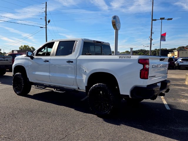 Used 2023 Chevrolet Silverado 1500 LT Trail Boss w/ LT Trail Boss Premium Package AWD/4WD image 5