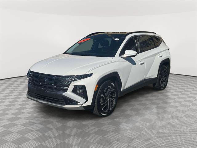 Used 2025 Hyundai Tucson Limited AWD/4WD image 3