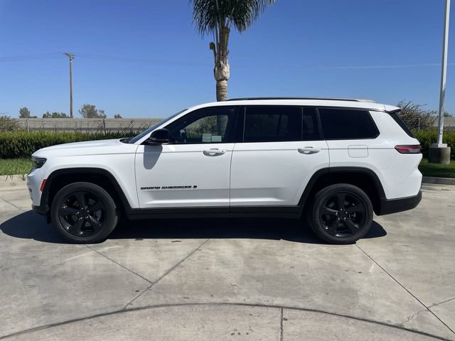 Used 2023 Jeep Grand Cherokee L Laredo AWD/4WD image 5