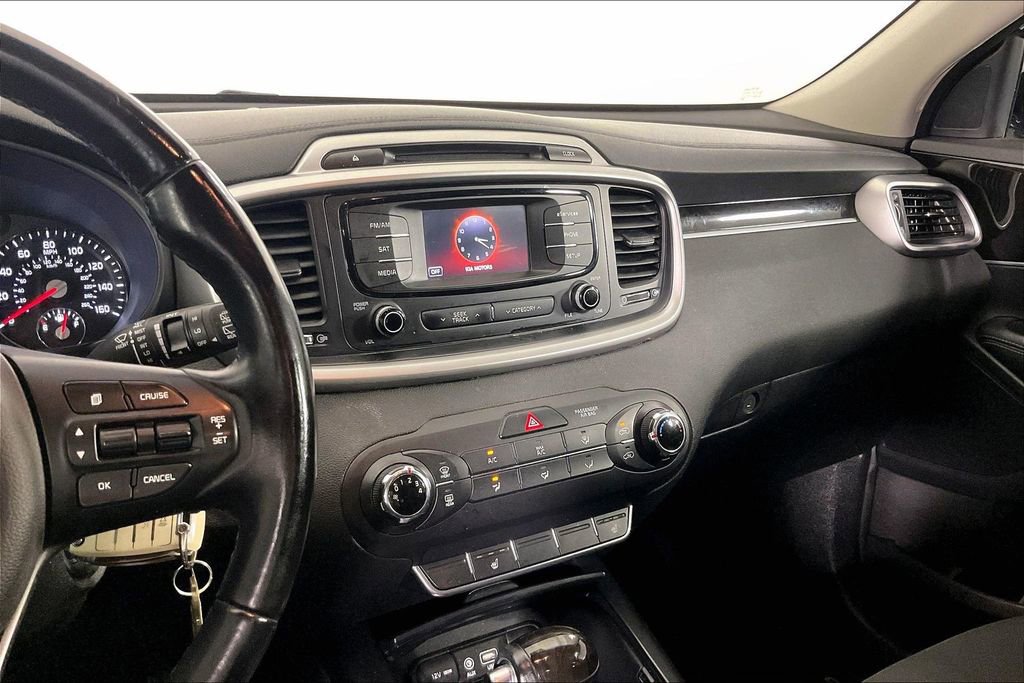 Used 2016 Kia Sorento FWD w/ LX Convenience Package image 9