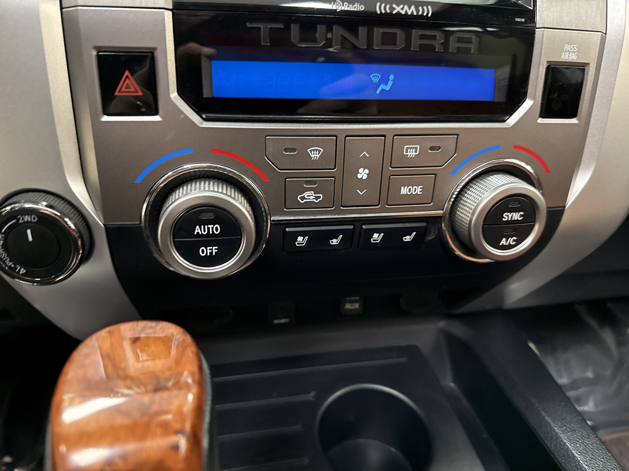 Used 2018 Toyota Tundra Platinum AWD/4WD image 36
