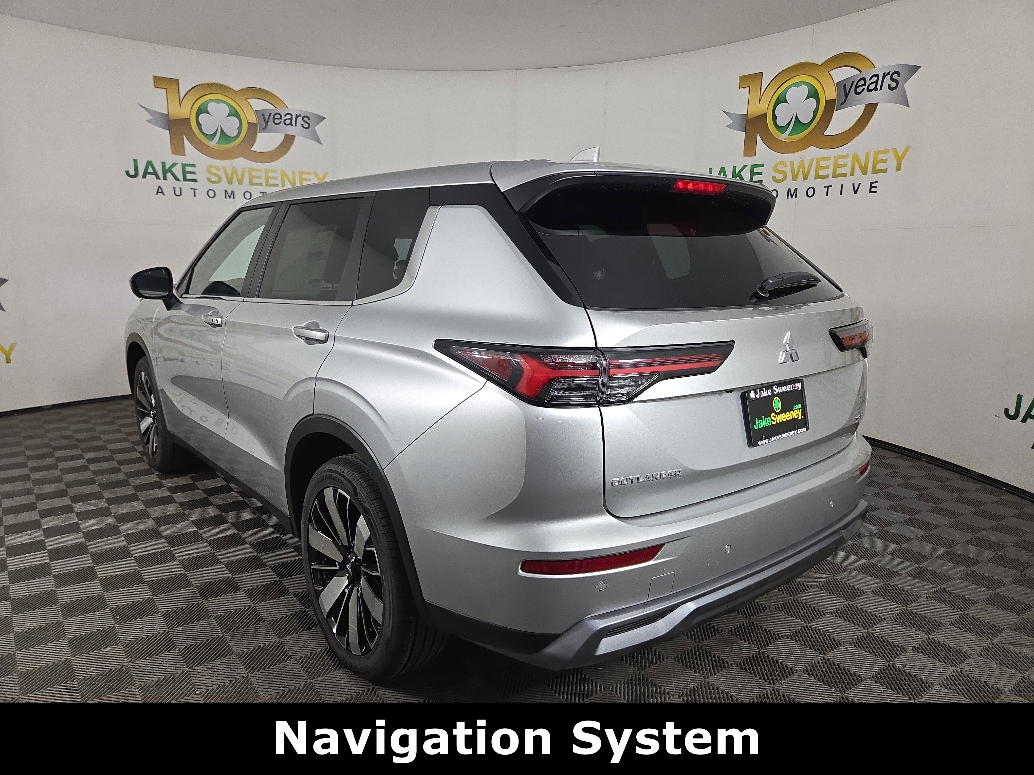 New 2026 Mitsubishi Outlander SE image 5