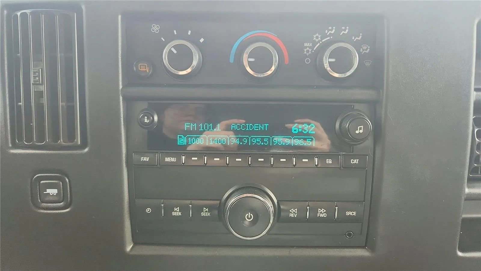 Used 2021 Chevrolet Express 2500 Extended w/ Driver Convenience Package image 13