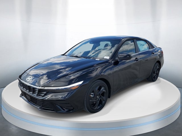 New 2026 Hyundai Elantra SEL Sport Premium FWD image 2