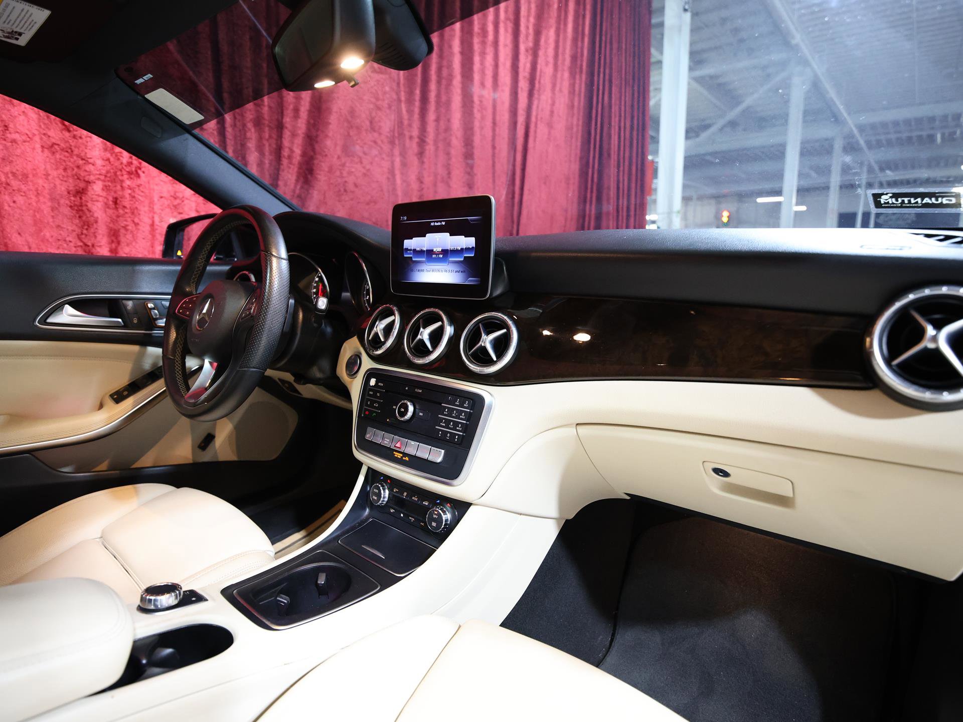 Used 2019 Mercedes-Benz CLA 250 image 22