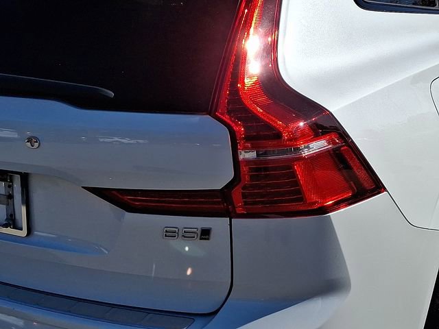 Used 2024 Volvo XC60 B5 Plus w/ Protection Package Premier image 12