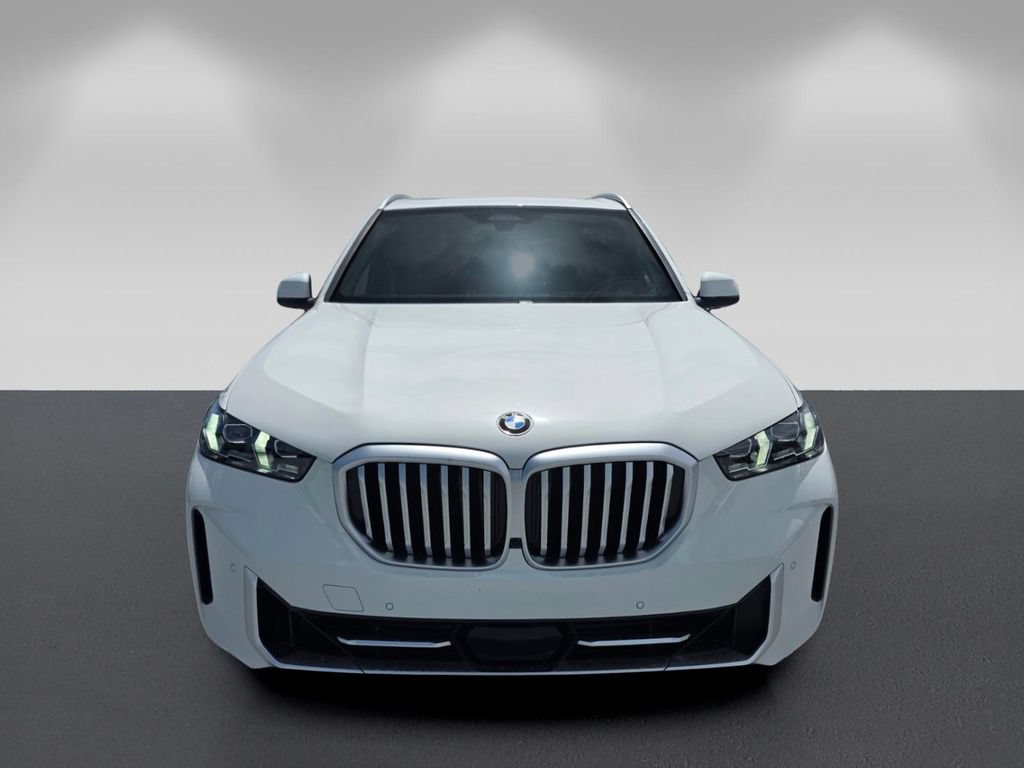 Used 2025 BMW X5 sDrive40i w/ Parking Assistance Package RWD image 2