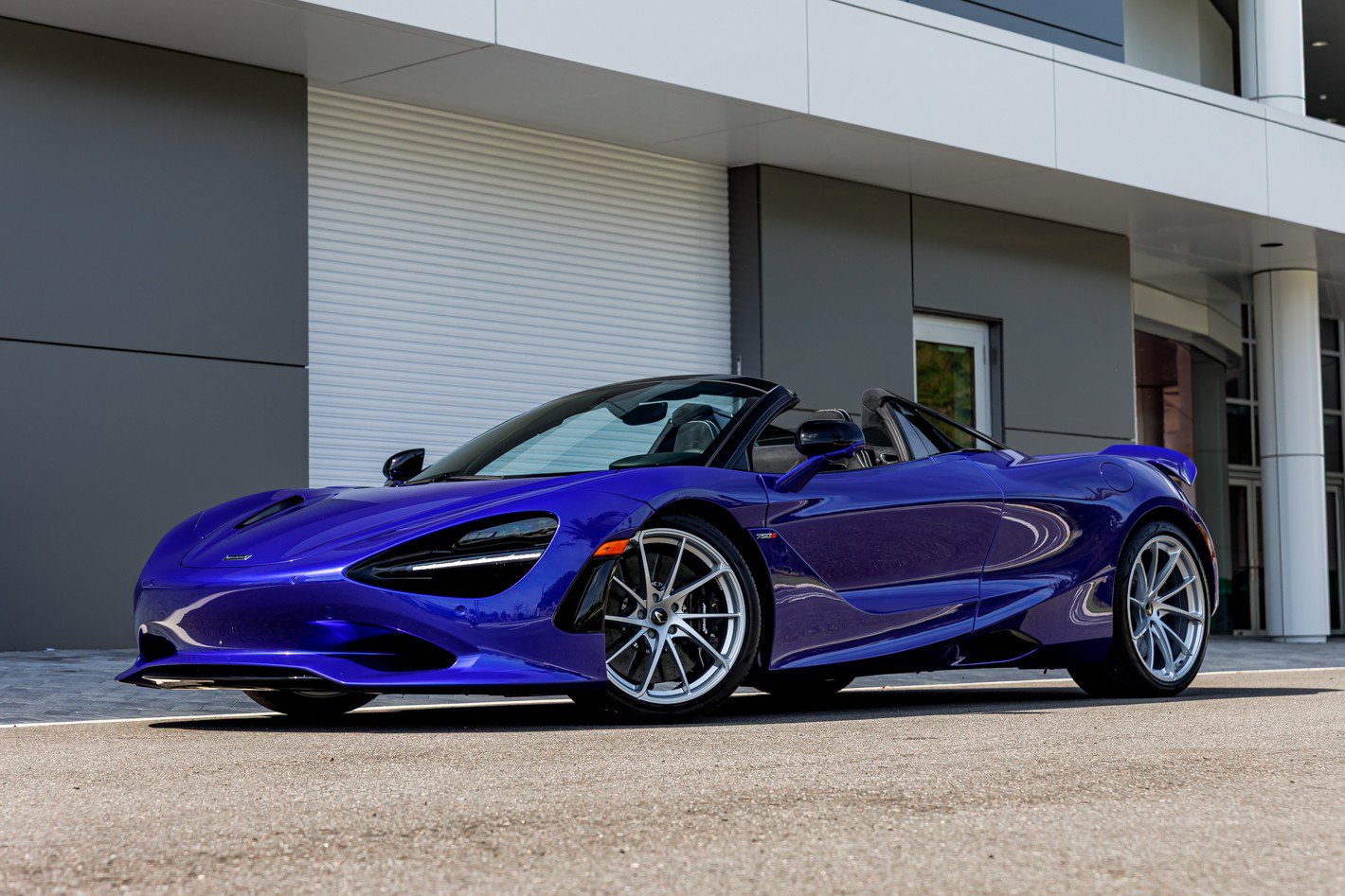 New 2026 McLaren 750S Spider RWD image 7