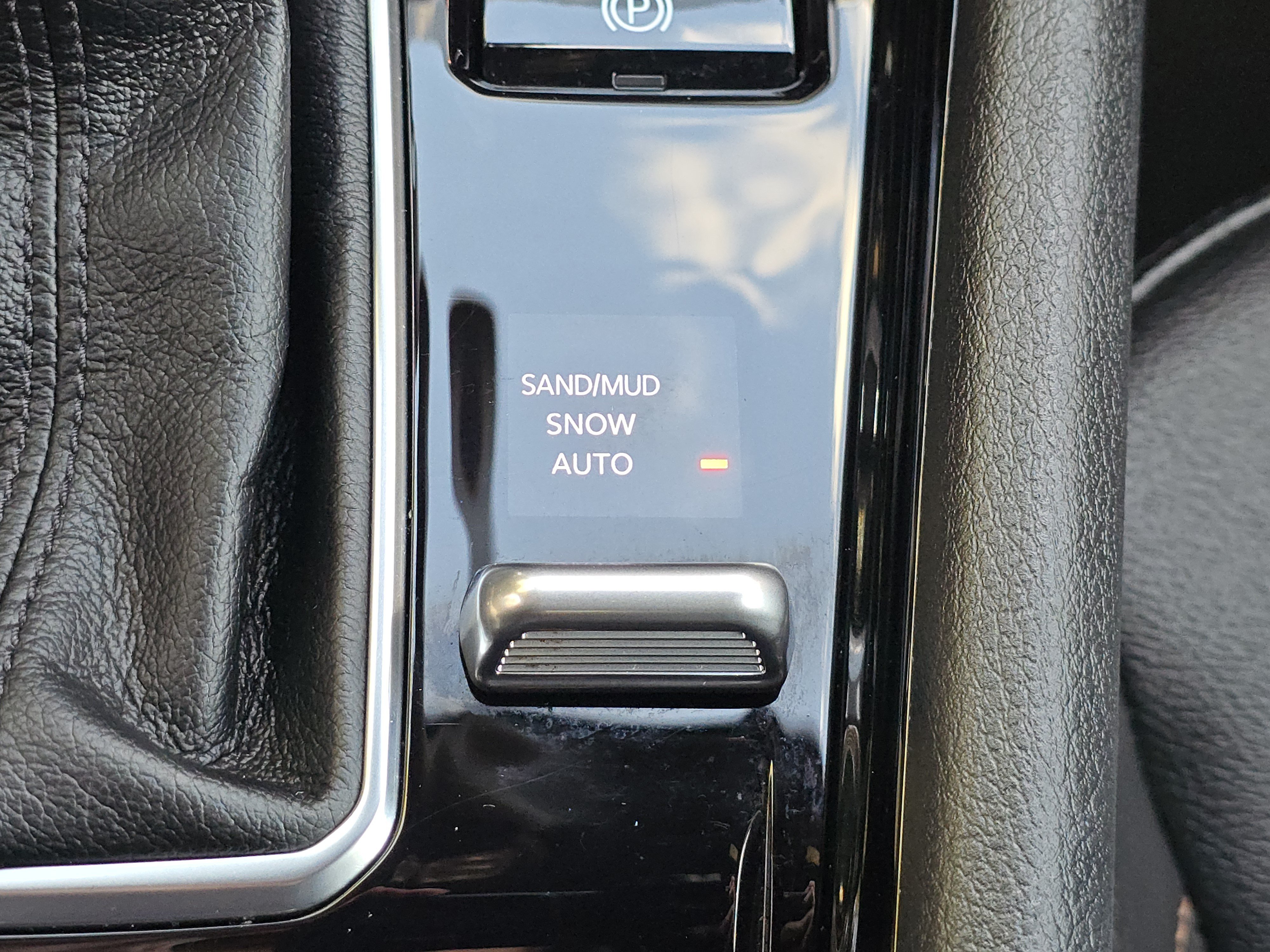 Used 2024 Jeep Compass Limited AWD/4WD image 12