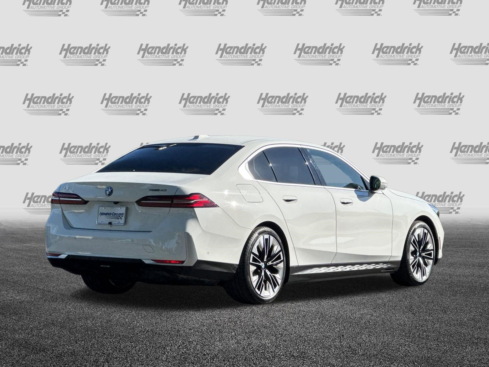 Used 2024 BMW i5 eDrive40i w/ Premium Package RWD image 5