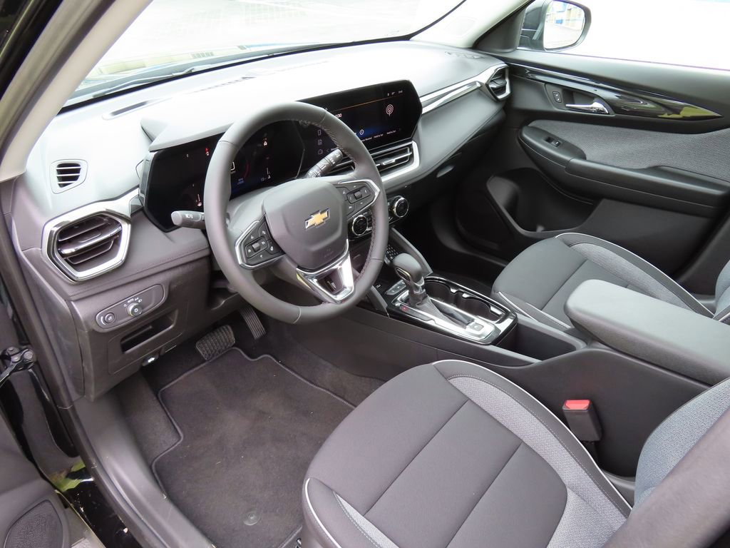 New 2026 Chevrolet TrailBlazer LT w/ Convenience Package AWD/4WD image 19