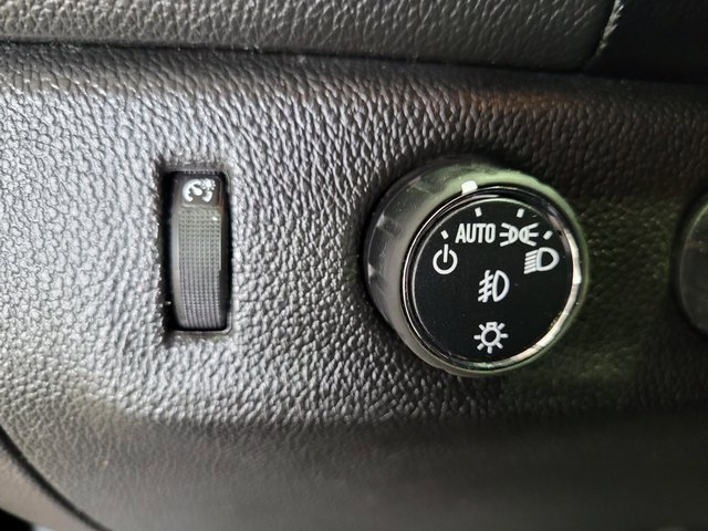 Used 2017 Chevrolet Colorado LT w/ LT Convenience Package image 44