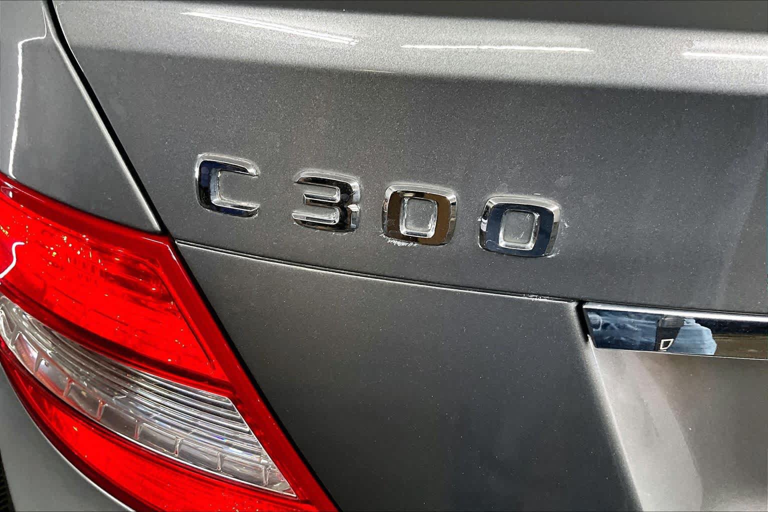 Used 2011 Mercedes-Benz C 300 4MATIC Sedan image 10