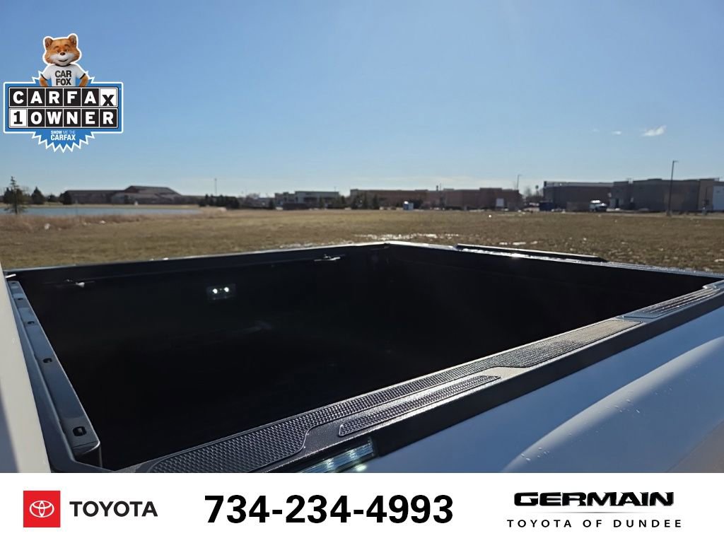 Used 2025 Toyota Tacoma SR5 AWD/4WD image 21