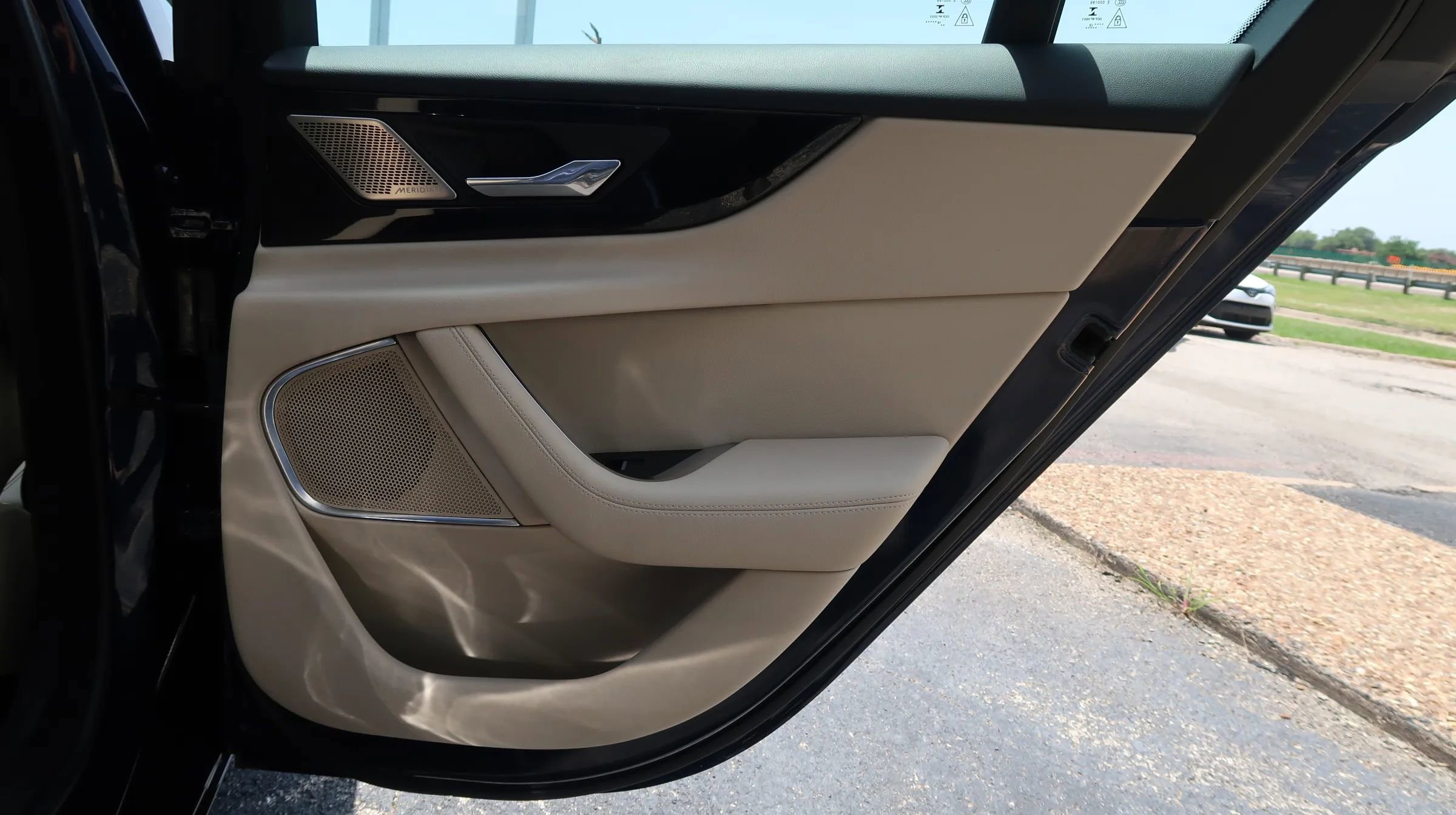 Used 2020 Jaguar XE S image 50