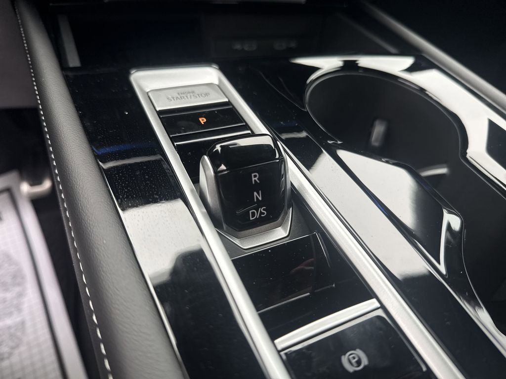 New 2026 Volkswagen Atlas Cross Sport SEL Premium R-Line image 33