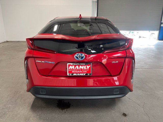 Used 2021 Toyota Prius Prime XLE FWD image 4