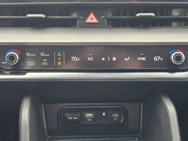 Certified 2024 Kia Sportage EX FWD image 18