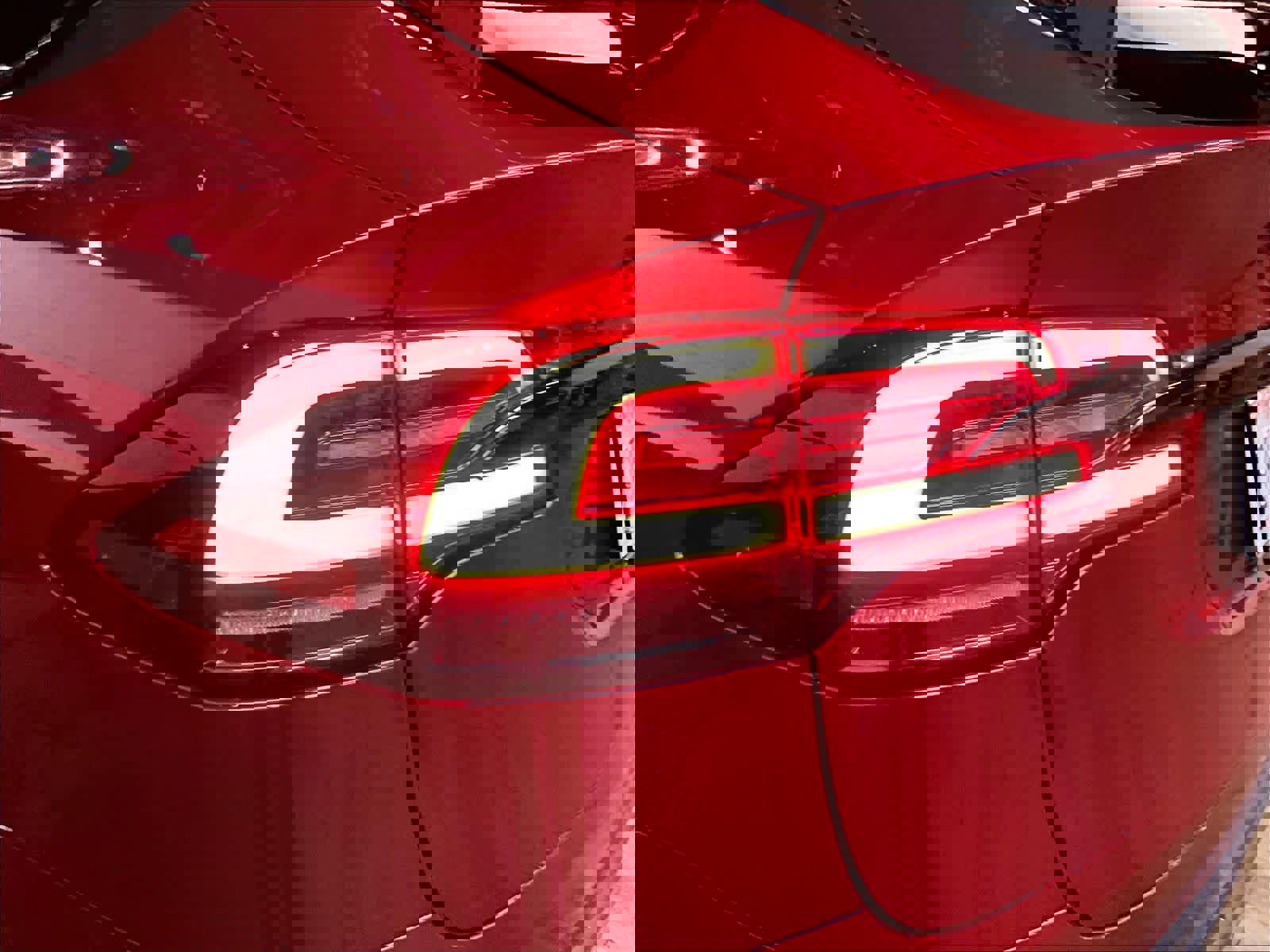 Used 2024 Tesla Model X image 31