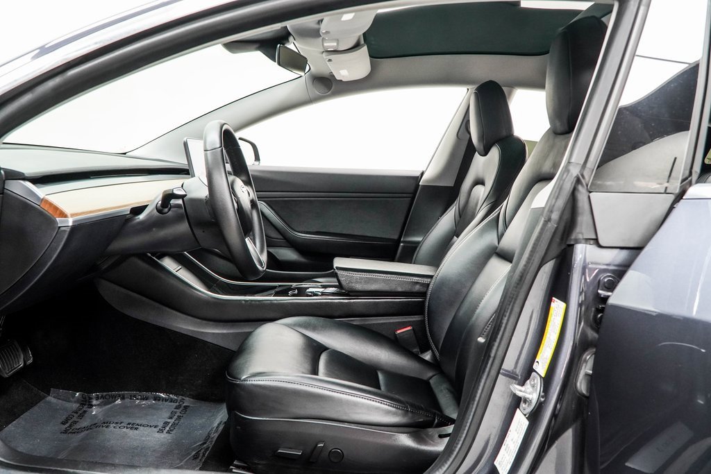 Used 2019 Tesla Model 3 Mid Range image 34