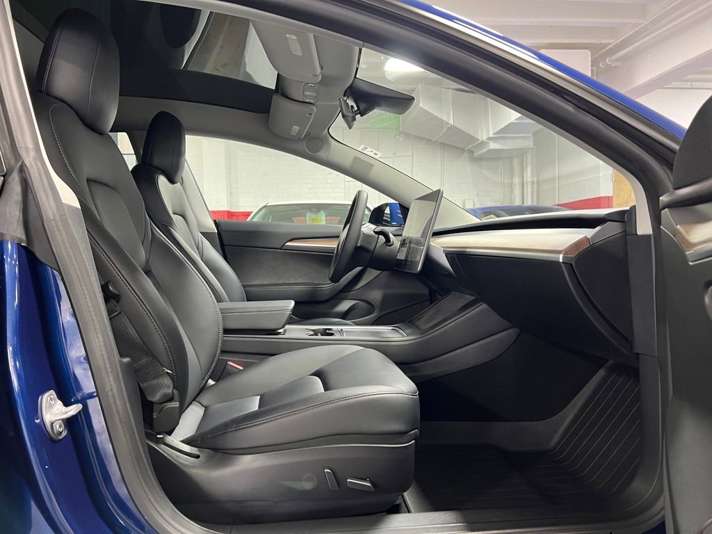 Used 2022 Tesla Model 3 image 19