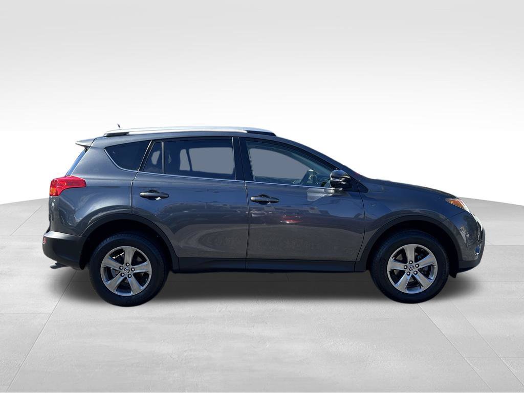 Used 2015 Toyota RAV4 XLE FWD image 6