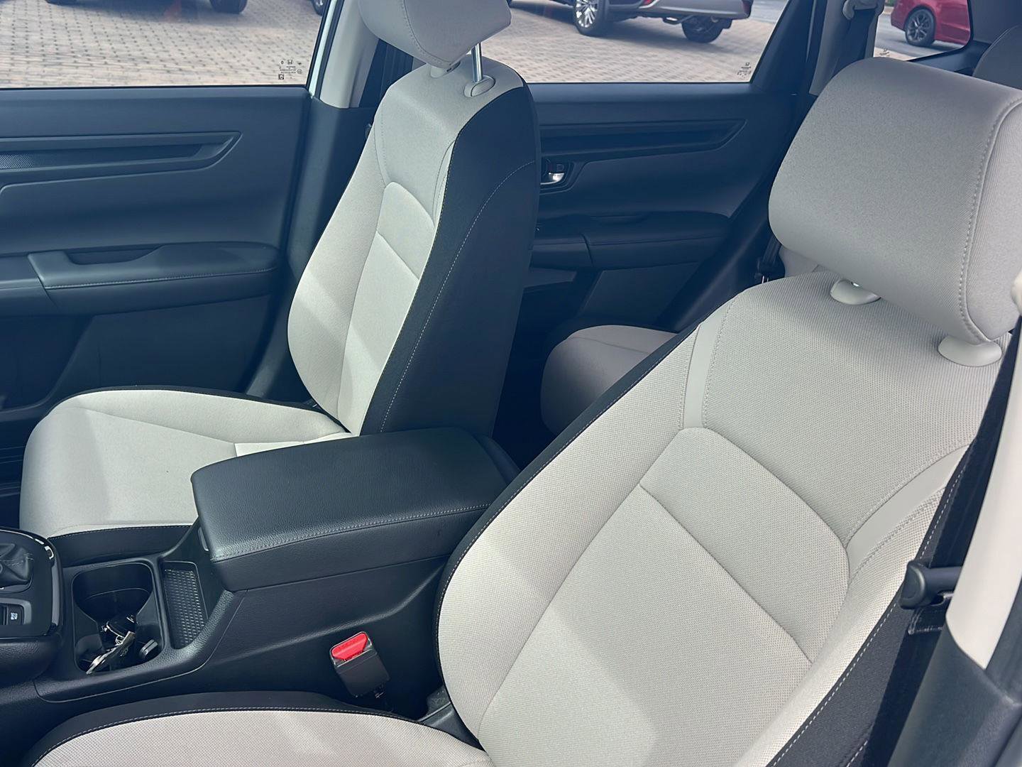 Used 2024 Honda CR-V LX image 28