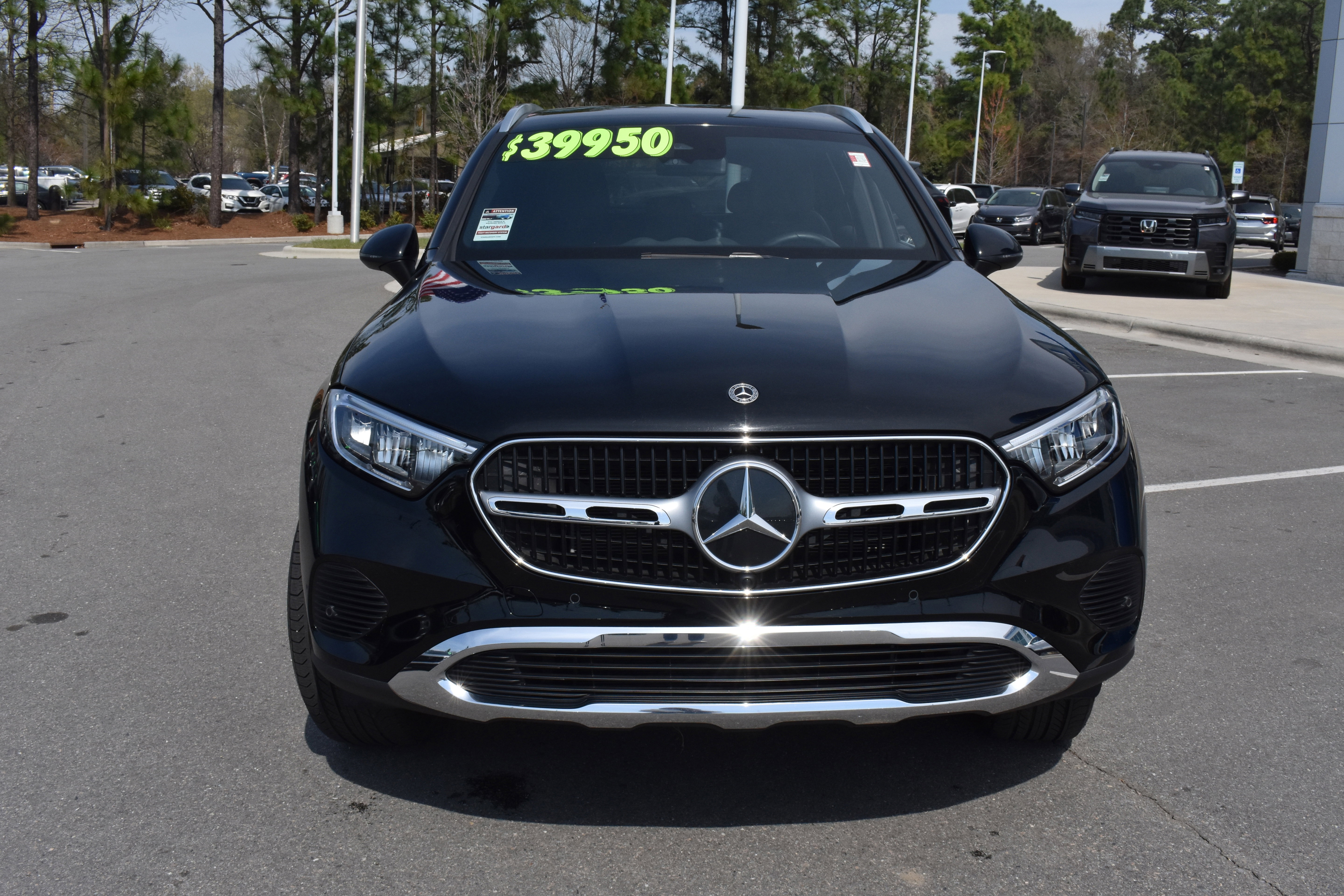 Used 2023 Mercedes-Benz GLC 300 4MATIC image 4