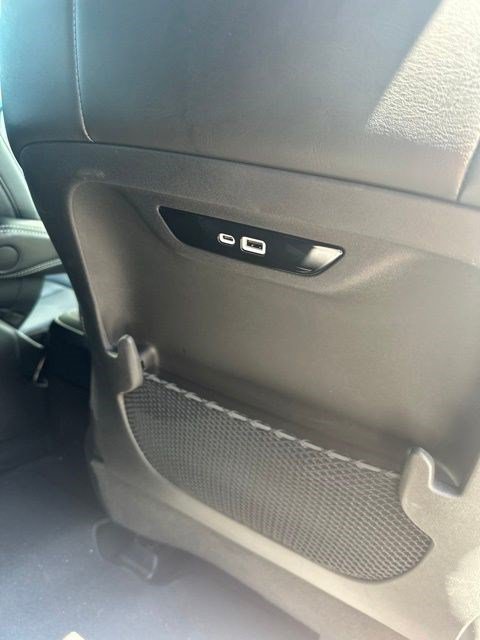 Used 2025 Chrysler Pacifica Select FWD image 17