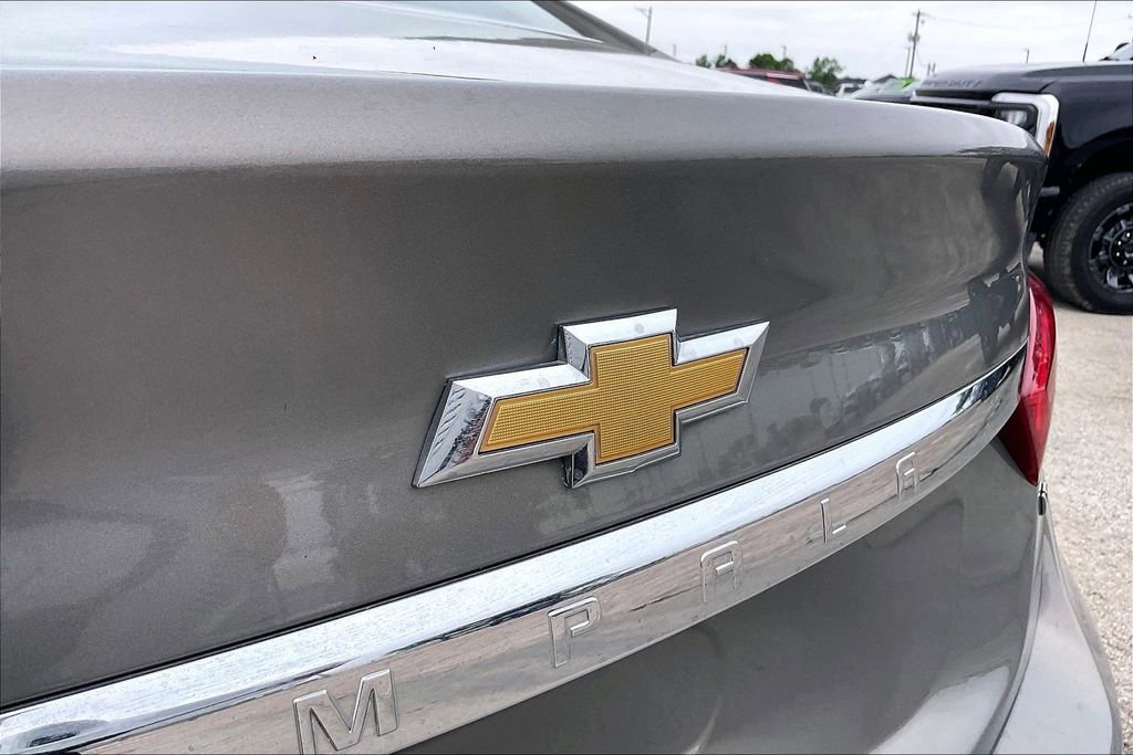 Used 2018 Chevrolet Impala LT FWD image 27