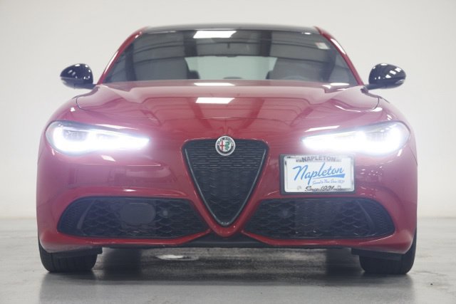 Used 2024 Alfa Romeo Giulia Sprint AWD/4WD image 2