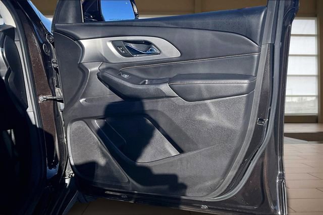 Used 2019 Chevrolet Traverse LT image 24