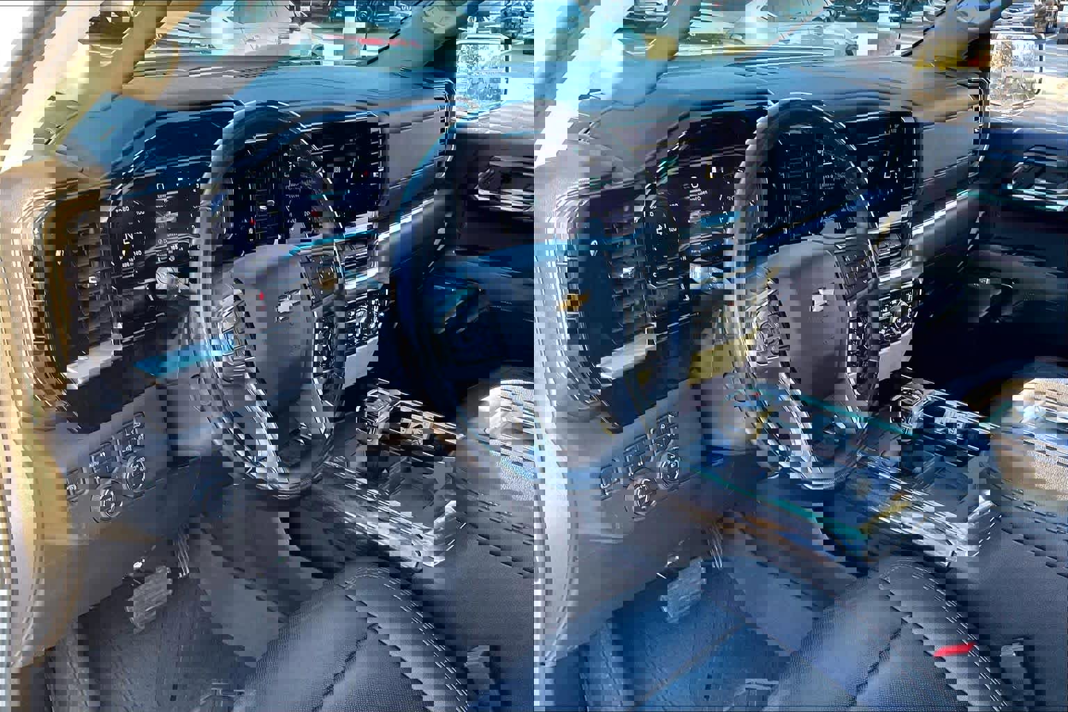 Used 2022 Chevrolet Silverado 1500 LTZ w/ LTZ Premium Package image 16