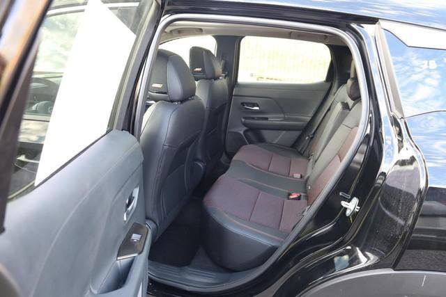 New 2026 Nissan Kicks SR w/ SR Premium Package AWD/4WD image 23