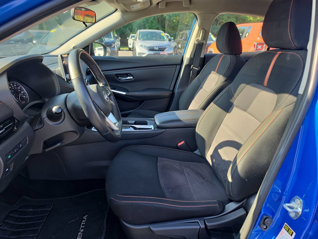 Used 2025 Nissan Sentra SR FWD image 10
