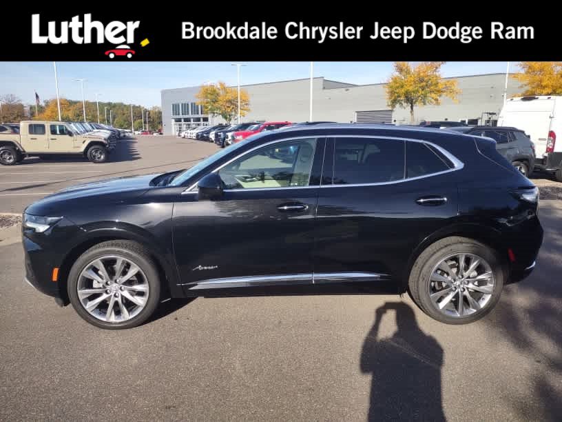 Used 2022 Buick Envision Avenir w/ Technology Package II