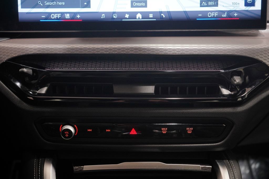 Used 2025 BMW 430i Coupe w/ M Sport Package image 13