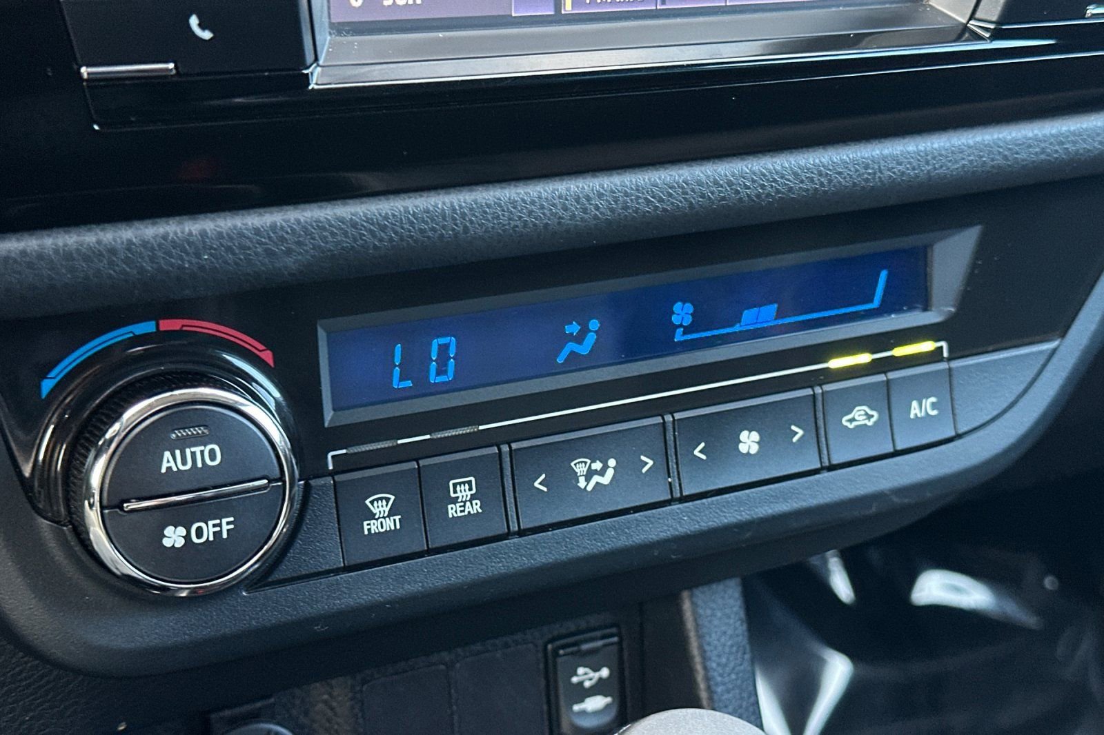 Used 2016 Toyota Corolla S image 25